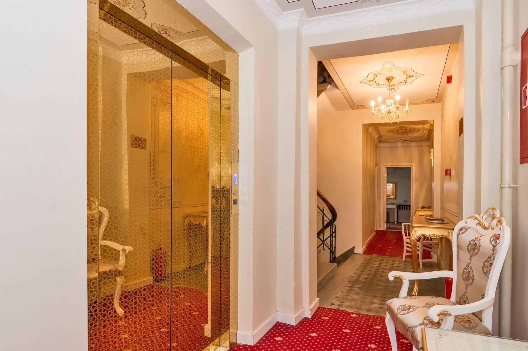 By Murat Crown Hotel Taksim 이스탄불 외부 사진